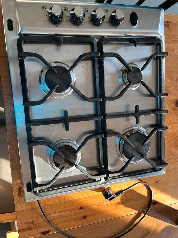 Ikea gasfornuis (4 pits), Witgoed en Apparatuur, Fornuizen, Gebruikt, Inbouw, Gas, 4 kookzones, Minder dan 85 cm, 45 tot 60 cm