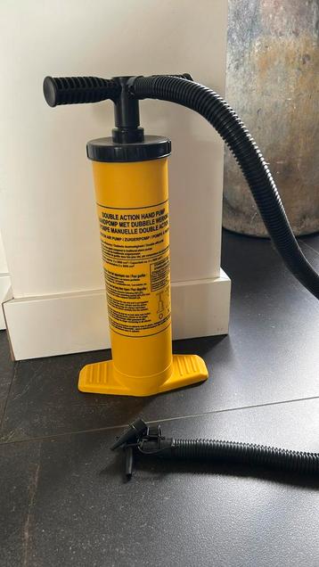 Handpomp beschikbaar voor biedingen