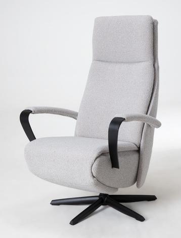 Relaxfauteuil beschikbaar voor biedingen