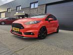 Ford Fiesta 1.6 ST2 | 2E EIGENAAR | 12 MND GARANTIE | 300PK, Voorwielaandrijving, 1063 kg, Gebruikt, 49 €/maand