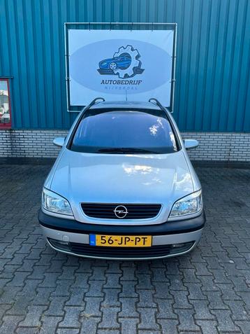 Opel Zafira 2.2 16V AUT 2002 Grijs beschikbaar voor biedingen