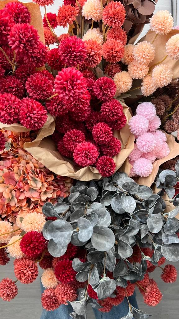 90 Azin Zijdebloemen Kiku & Eucalyptus + Vazen - Nieuw!, Huis en Inrichting, Woonaccessoires | Droogbloemen, Nieuw, Ophalen