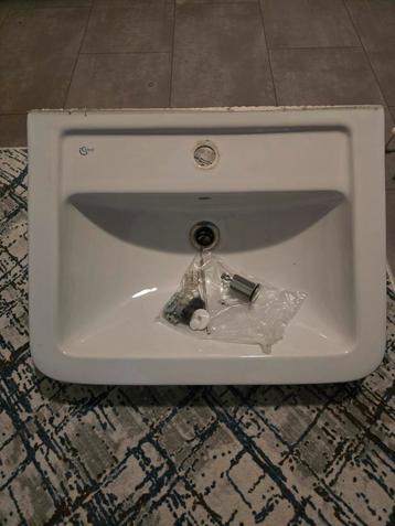 Ideal Standard Wasbak beschikbaar voor biedingen