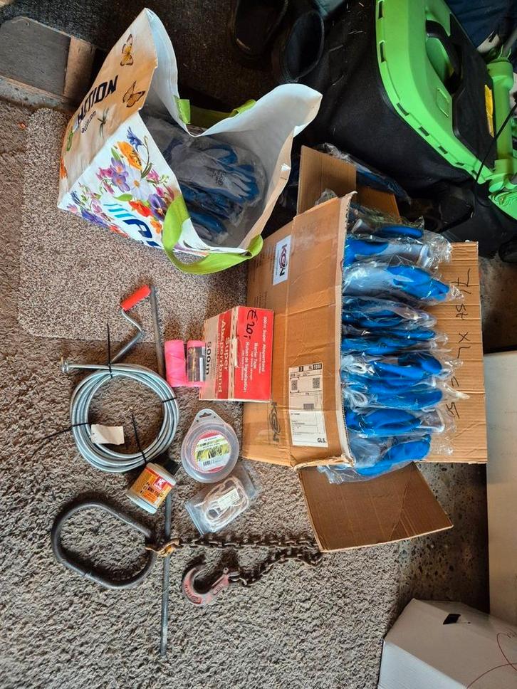 Partij stratenmakers spullen pvc nieuw handschoenen en meer, Doe-het-zelf en Verbouw, Overige Doe-het-zelf en Verbouw, Zo goed als nieuw