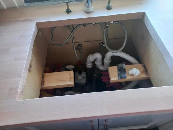 Ervaren klusser gevraagd infrezen spoelbak  in massief beuke, Doe-het-zelf en Verbouw, Overige Doe-het-zelf en Verbouw, Nieuw