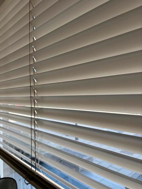 Mooie luxaflex, Huis en Inrichting, Stoffering | Gordijnen en Lamellen, Gebruikt, 200 cm of meer, Crème, Ophalen of Verzenden
