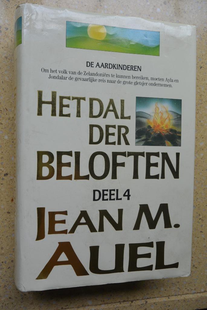 Het dal der beloften Deel 4 De aardkinderen Jean M. Auel, Boeken, Fantasy, Gelezen, Ophalen of Verzenden
