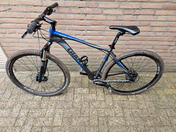 MTB Giant Talon 29-er maat L beschikbaar voor biedingen