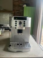 DeLonghi Magnifica S - volautomatische koffiezetapparaat, Witgoed en Apparatuur, Koffiezetapparaten, Gebruikt, Koffiemachine, 2 tot 4 kopjes
