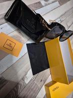 Fendi zonnebril, Sieraden, Tassen en Uiterlijk, Zonnebrillen en Brillen | Dames, Ophalen of Verzenden, Nieuw, Zwart, Overige merken