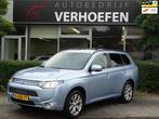 Mitsubishi Outlander 2.0 PHEV Instyle - PANORAMADAK - XENON, Zwart, 4 cilinders, Met garantie (alle), Blauw
