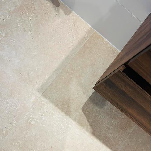 Hoogwaardige vloertegels uit Italië voor badkamer/ WC, Doe-het-zelf en Verbouw, Tegels, Nieuw, Vloertegels, Keramiek, 60 cm of meer