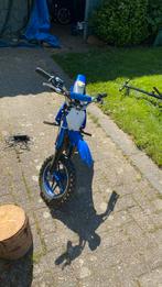 Elektrische motor, Kinderen en Baby's, Speelgoed | Buiten | Accuvoertuigen, Ophalen of Verzenden, Zo goed als nieuw