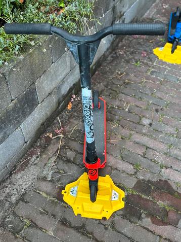 Decathlon Stunt Step - Rood beschikbaar voor biedingen
