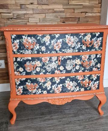 Buikkastje ladekastje gerestyled oranje  beschikbaar voor biedingen