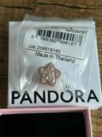 Pandora Sparkling Snowflake Pavé Charm NIEUW, Ophalen of Verzenden, Nieuw, Zilver, Pandora