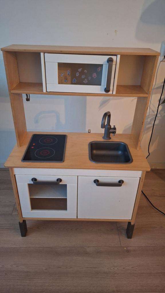 Ikea Speelkeuken - Perfect voor kleine koks!, Kinderen en Baby's, Speelgoed | Speelkeukens, Gebruikt, Speelkeuken, Hout, Ophalen