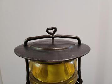 Schipperslamp beschikbaar voor biedingen
