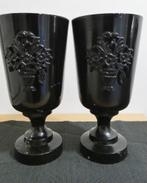 Zwarte aluminium vazen met applicatie [1366], Huis en Inrichting, Woonaccessoires | Vazen, Ophalen, Overige materialen, Gebruikt