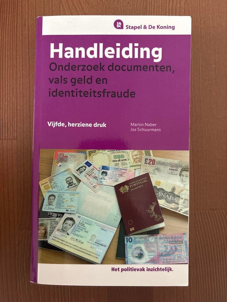 Handleiding Onderzoek documenten,vals geld,identiteitsfraude, Ophalen of Verzenden, Nieuw, Overige onderwerpen