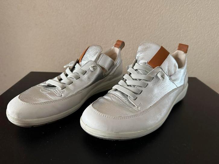 Zilveren Ara Sneakers Maat 39, Kleding | Dames, Schoenen, Zo goed als nieuw, Sneakers of Gympen, Wit, Ophalen