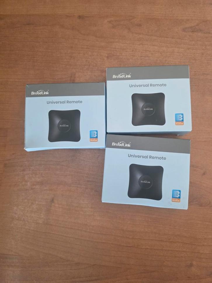Nieuwe Broadlink Universele Afstandsbediening, Computers en Software, USB Sticks, Nieuw, Ophalen