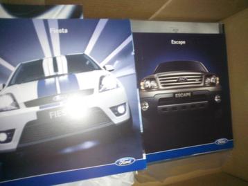 2x Ford Australië brochures/folders: Ford Fiesta + Escape beschikbaar voor biedingen
