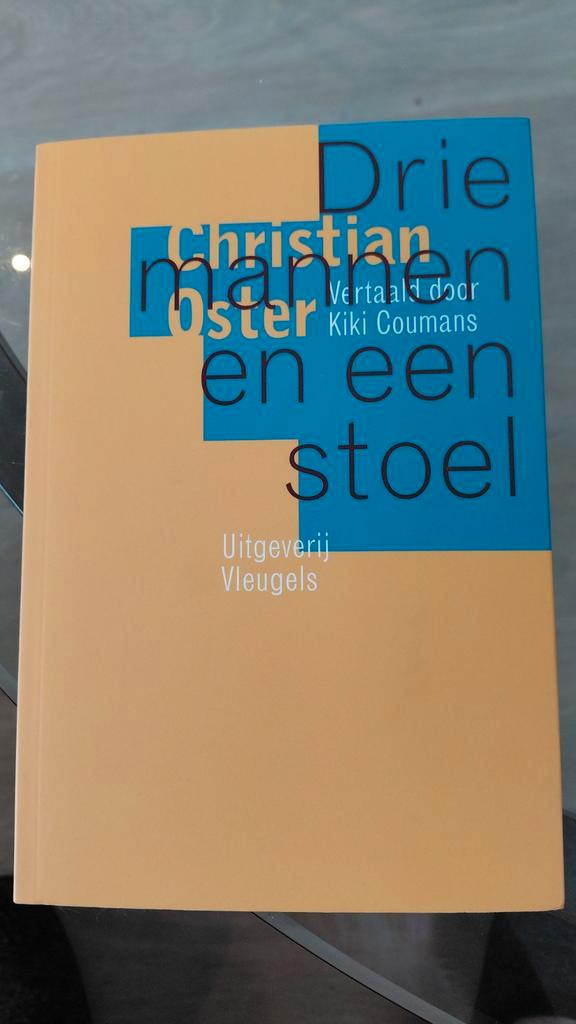 Drie mannen en een stoel - Christian Mørk, Boeken, Literatuur, Zo goed als nieuw, Nederland, Ophalen of Verzenden
