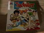Twister MB Spellen, Vijf spelers of meer, Ophalen of Verzenden, Zo goed als nieuw