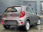 Kia Picanto PE DynamicLine 4-zits 1.0 DPi, Auto's, Kia, Nieuw, Origineel Nederlands, Te koop, Zilver of Grijs