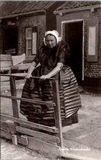 Axel - Axelse Klederdracht I, Verzamelen, Ansichtkaarten | Nederland, Verzenden, 1960 tot 1980, Ongelopen, Zeeland
