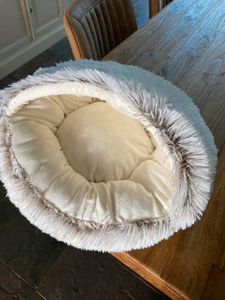 Fluffy donut katten, Dieren en Toebehoren, Kattenmanden, Zo goed als nieuw, Pluche, Ophalen of Verzenden