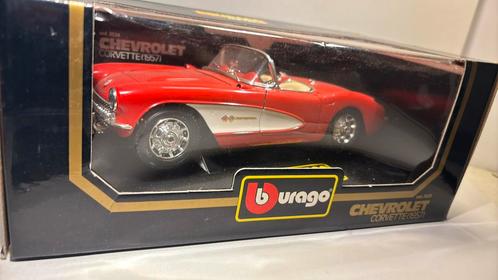 Chevrolet Corvette red 1957 Bburago 1.18, Hobby en Vrije tijd, Modelauto's | 1:18, Zo goed als nieuw, Bburago, Ophalen of Verzenden