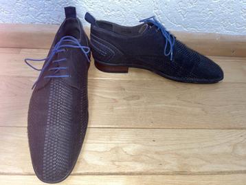 Floris van Bommel veterschoenen maat 40 2/3 blauw met werkje beschikbaar voor biedingen