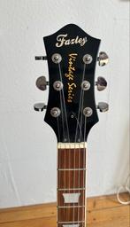 Elektrische Gitaar met standaard- weinig gebruikt, Muziek en Instrumenten, Snaarinstrumenten | Gitaren | Elektrisch, Ophalen, Gebruikt