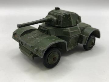 Dinky Toys 670 Armoured Car groen -SLECHT- M10 beschikbaar voor biedingen