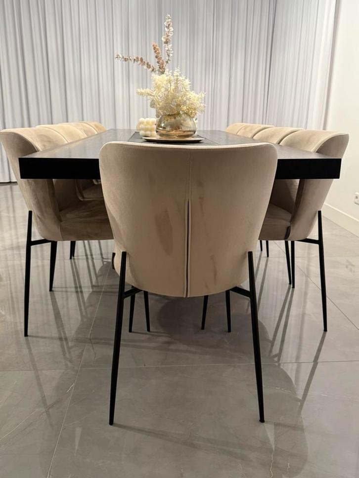 10 khaki Darby stoelen van Richmond, Huis en Inrichting, Tafels | Eettafels, Zo goed als nieuw, 50 tot 100 cm, Rechthoekig, Ophalen