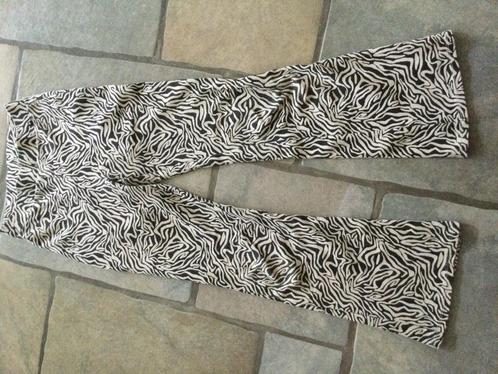 WE flair broek met zebra print maat 158, Kinderen en Baby's, Kinderkleding | Maat 158, Gebruikt, Meisje, Broek, Ophalen of Verzenden