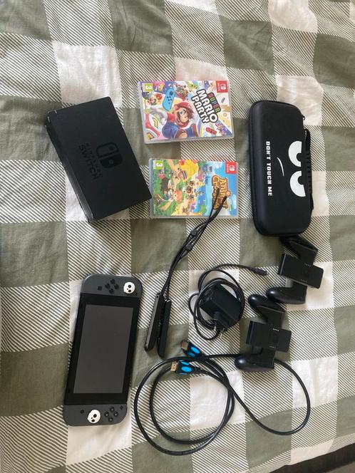 Nintendo Switch met games en accessoires, Spelcomputers en Games, Games | Nintendo Switch, Zo goed als nieuw, Avontuur en Actie
