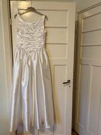 Prachtige witte satijnen baljurk, Ophalen, Wit, Zo goed als nieuw, Maat 36 (S)