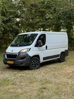 Peugeot Boxer 2.2 HDI / L1H1 / Camera / Trekhaak / Airco, Auto's, Bestelauto's, Zwart, 4 cilinders, Wit, Origineel Nederlands