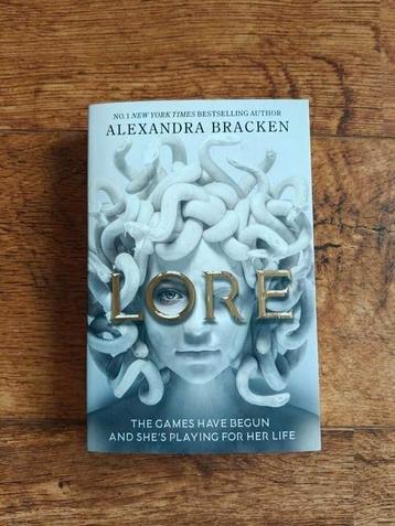 Lore - Alexandra Bracken beschikbaar voor biedingen