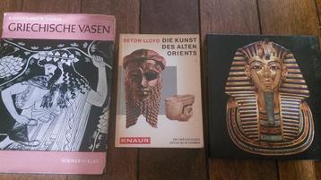 Griechische Vasen+ die Kunst des alten Orients+ TUTANCHAMUN beschikbaar voor biedingen