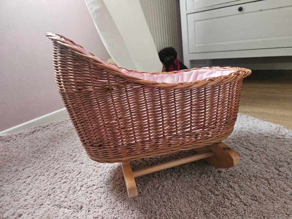 Poppen wieg, Kinderen en Baby's, Speelgoed | Poppen, Ophalen, Zo goed als nieuw, Babypop