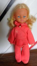 Vintage poppetje Hong Kong, Verzamelen, Poppen, Ophalen, Zo goed als nieuw, Pop