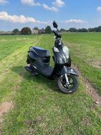 Sym mio 50cc blauwe plaat, Fietsen en Brommers, Scooters | SYM, Zo goed als nieuw, Benzine, 50 cc, Maximaal 25 km/u