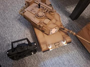 RC Tank - M1 Abrams - 2.4GHz beschikbaar voor biedingen