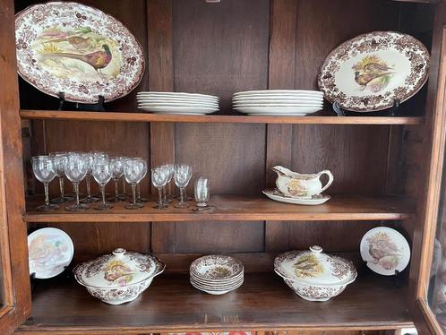 Servies van “the royal worcester group”  Palissy, Antiek en Kunst, Antiek | Servies compleet, Ophalen