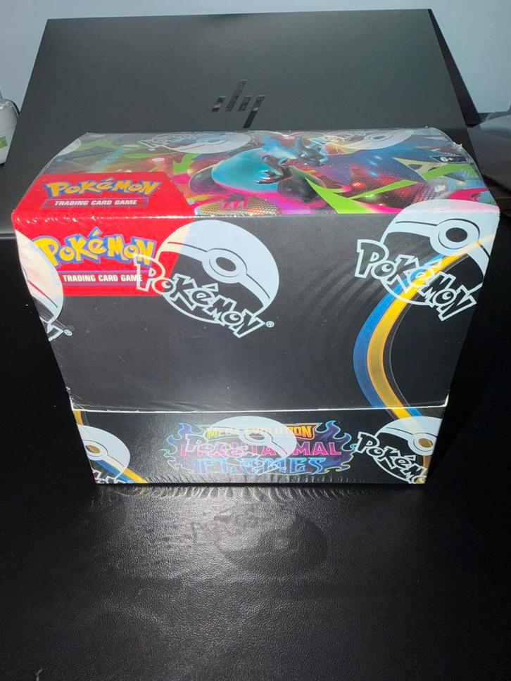 Phantasmal Flames Booster Box sealed - Near Mint+, Hobby en Vrije tijd, Verzamelkaartspellen | Pokémon, Zo goed als nieuw, Boosterbox
