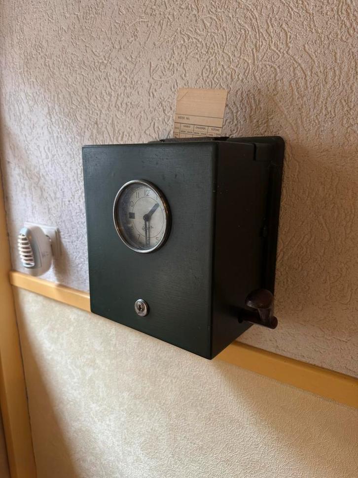 Vintage Ericson Tijdstempelklok, Antiek en Kunst, Antiek | Klokken, Verzenden